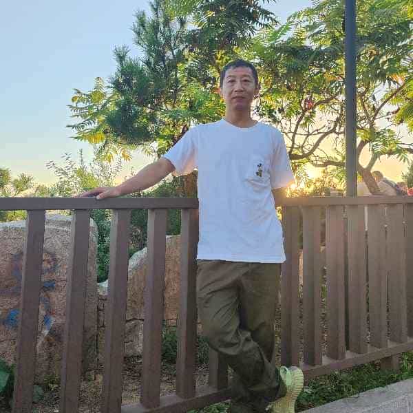 47岁岁辽宁单身帅哥 - 嘉兴吉缘网